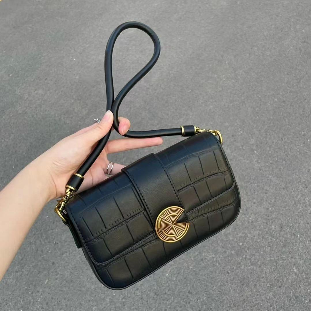 Soft bag, high-end retro baguette bag, solid color, simple and versatile, old armpit bag, crossbody bag, ins woman