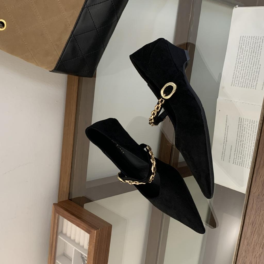 2025 Autumn and Winter New Soft-soled One-word with Light Mouth Versatile Short Thick Heel Light Mouth Pointed Small Single Shoes