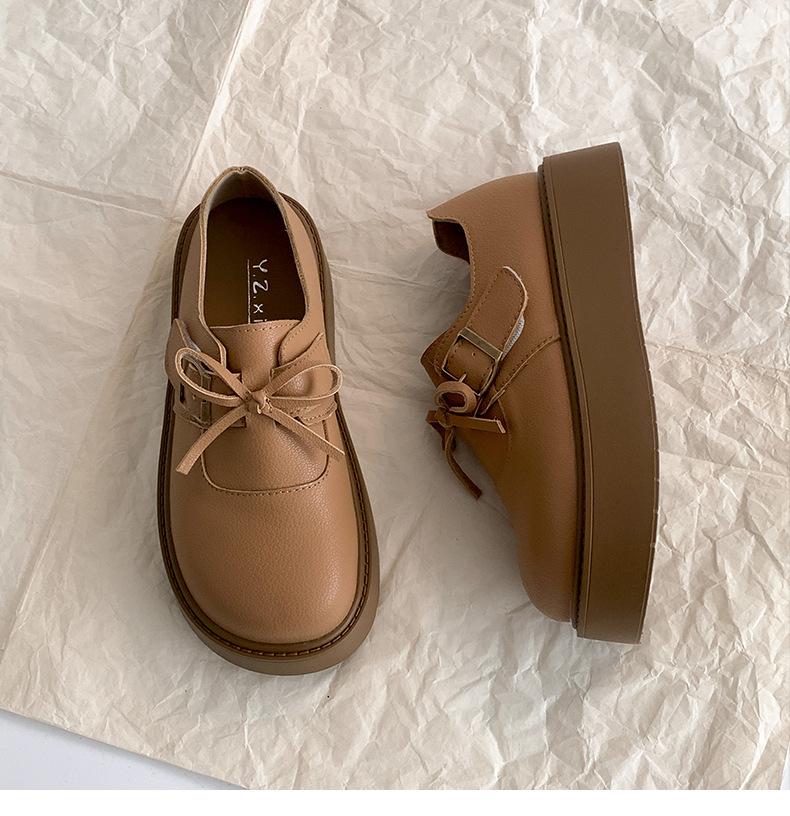 

Туфли женские кожаные на платформе белого цвета в ретро-стиле, новинка 2025 года, весна-осень с юбкой, туфли Mary Jane Love single 40