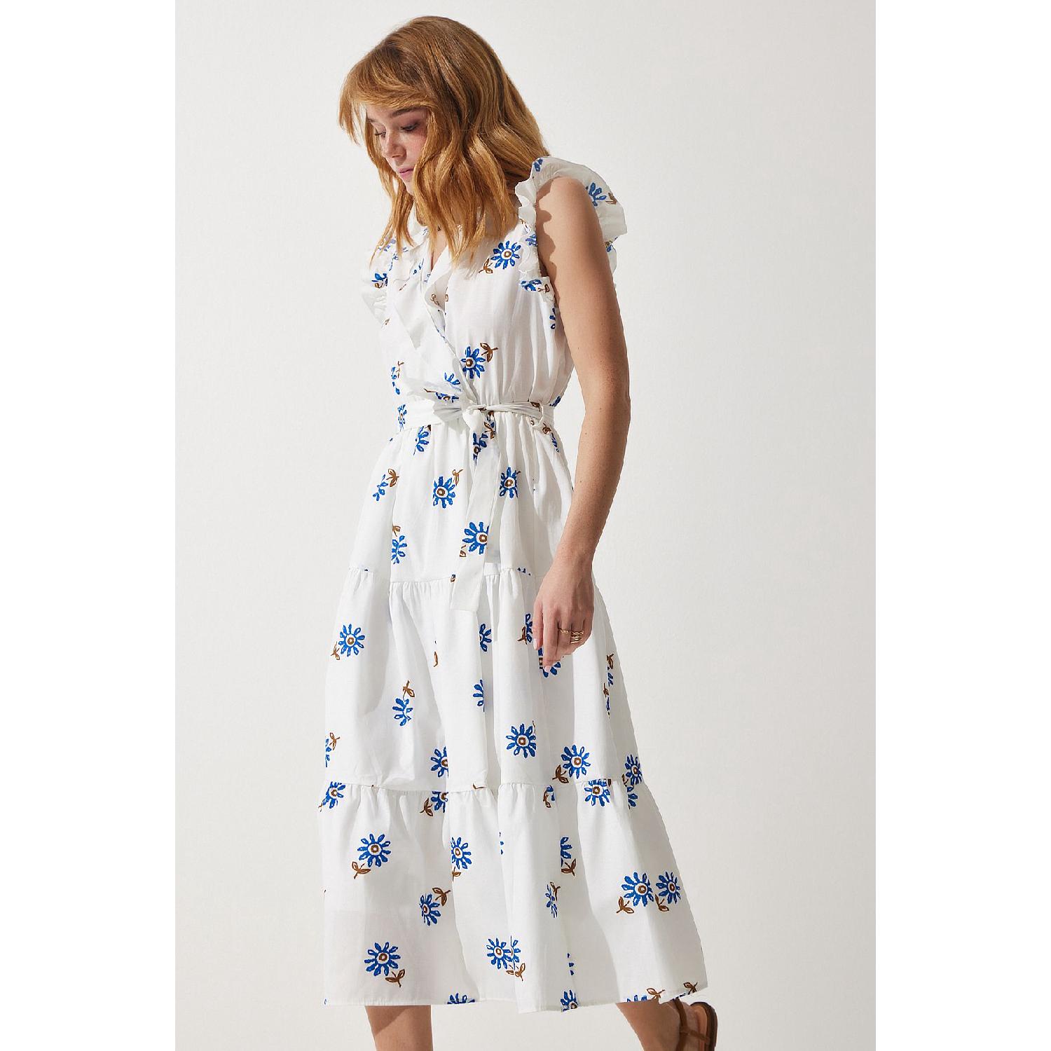 

Летнее платье с цветочным принтом и оборками, белое