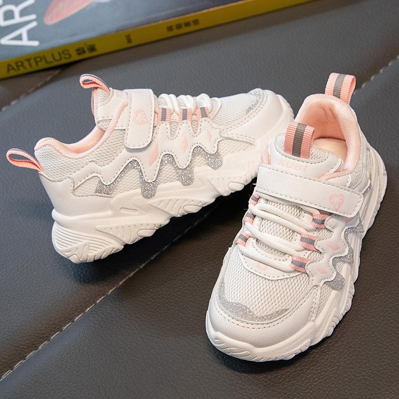 CINESSD Fashionable Kids Running Shoes Comfortable Breathable Mesh Design Non-Slip Soft Bottom Students Running Shoes