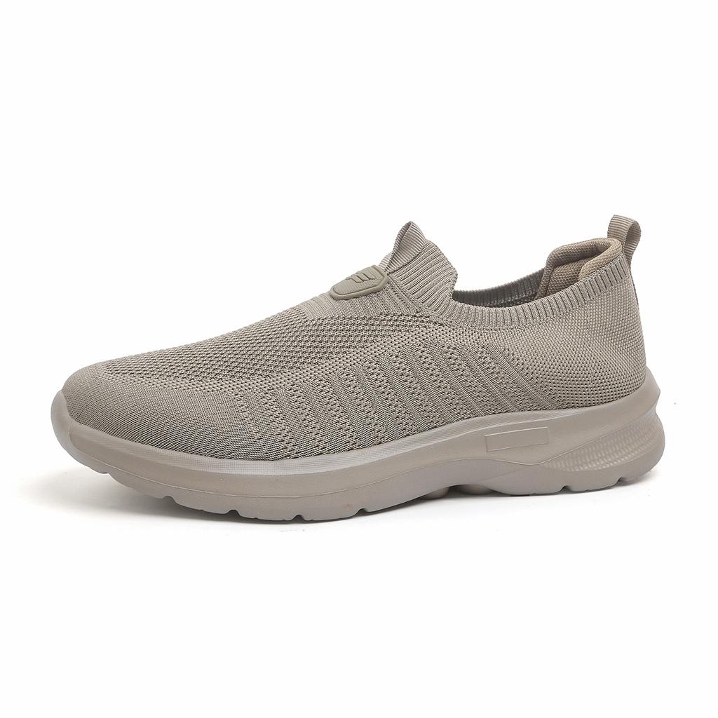 Men's Ultra-Light Casual Shoes Breathable Mesh Slip-On Walking Shoes Comfortable And Thin for Men Free Shipping