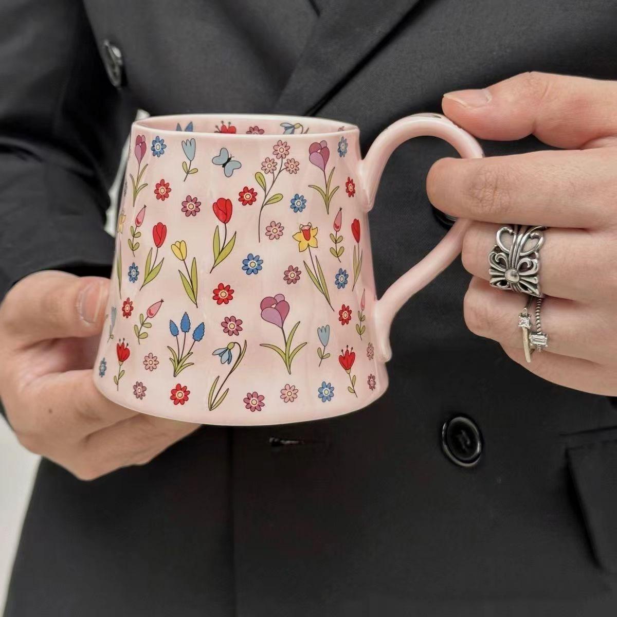 Large Floral Ceramic Coffee Mug - 600ml Capacity 400ml-600ml