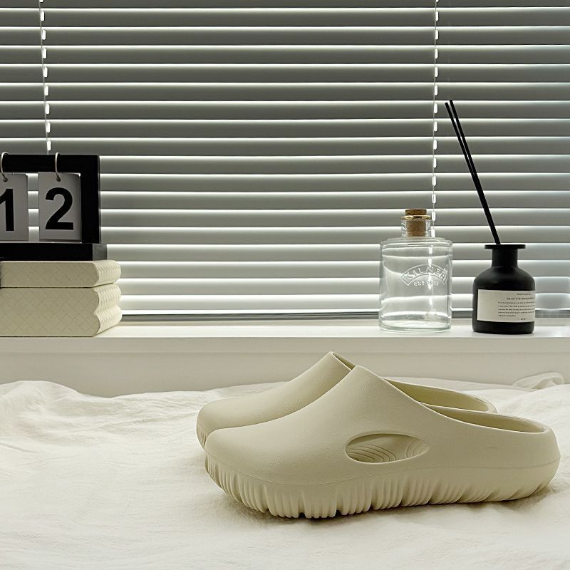 New Men's Slippers Household Waterproof One-pedal Baotou Drag Beach Non-slip Outdoor Stepping On Shit Feeling Light and Cool Slippers