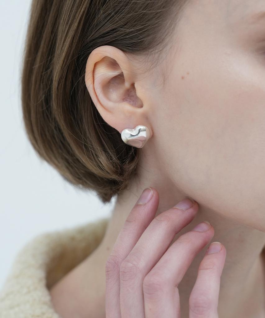 Reindeer Holiday Heart Earring 02