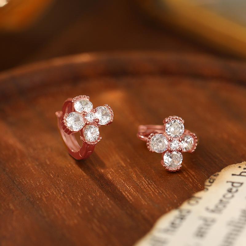Banyan Tree S925 Silver Four-Leaf Clover Diamond Earrings - Korean Style Elegant Jewelry for Women