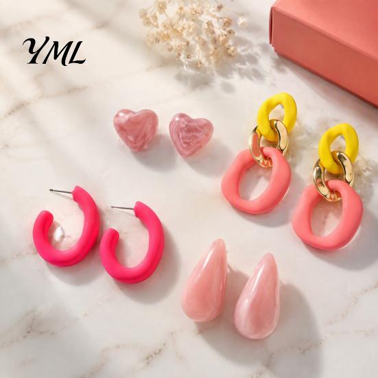 Multi Style Earring Variety Pack 4 Pairs Chunky Statement Earrings for Women, Geometric Hollow Chain, C-shape Boho Chic Jewelry Accessories