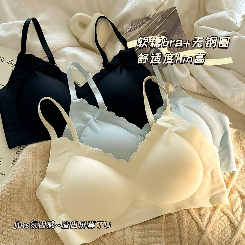 Seamless Wireless Comfortable Breathable Thin Push Up Bra For Young Girls