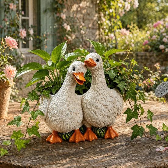 Resin Flowerpot Couple Duck Shape Planter with Drainage Holes Non-Slip Base