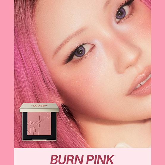 TWO SLASH FOUR Blush pour tout le visage 5,5 g