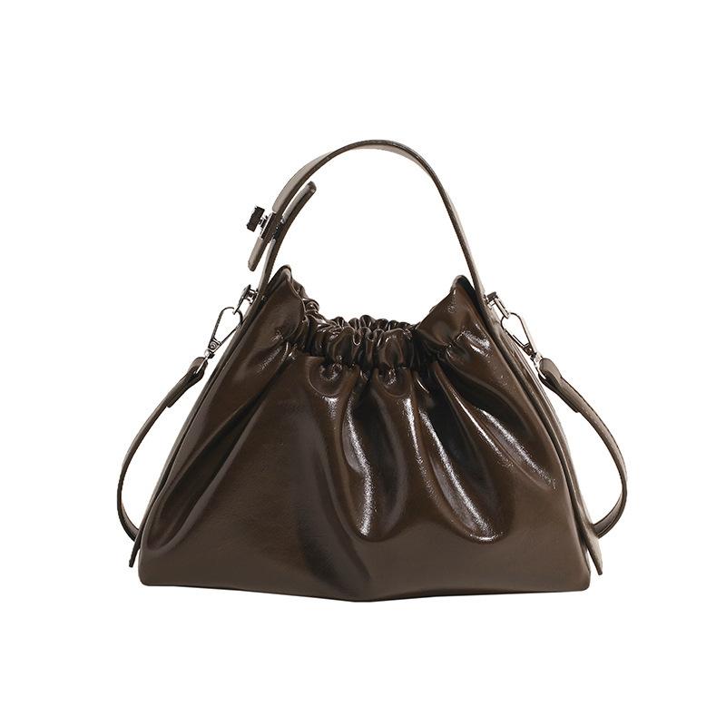 2026 New Fashion Portable Cloud Bag Femininity One Shoulder Crossbody Niche Design Hong Kong Style Folded Handbag