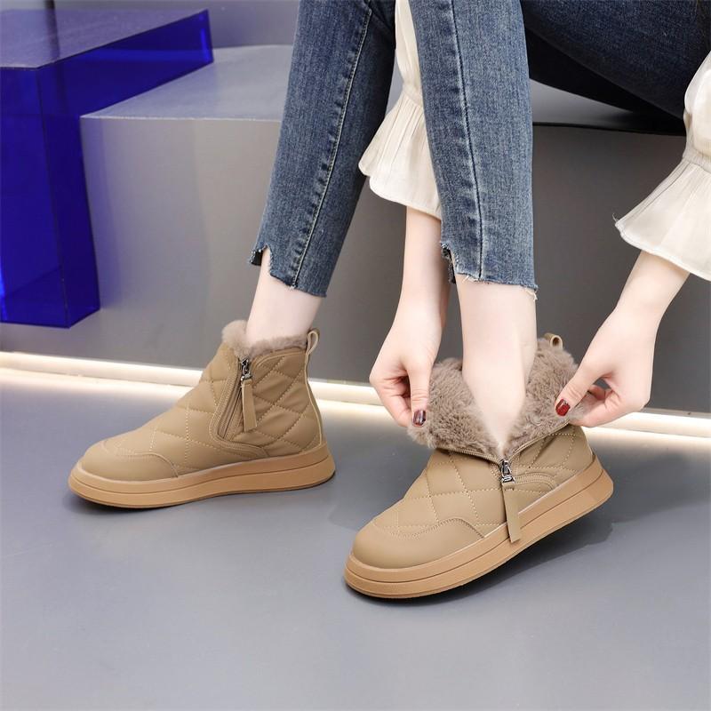 Leather flat-bottomed snow boots women's new winter velvet non-slip short boots large cotton thickened warm cotton boots