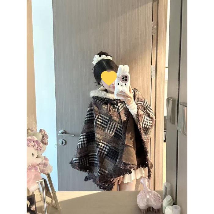 Women s Retro Plaid Hooded Tassel Cape Coat - Sleeveless and Cozy Winter Cloak XL