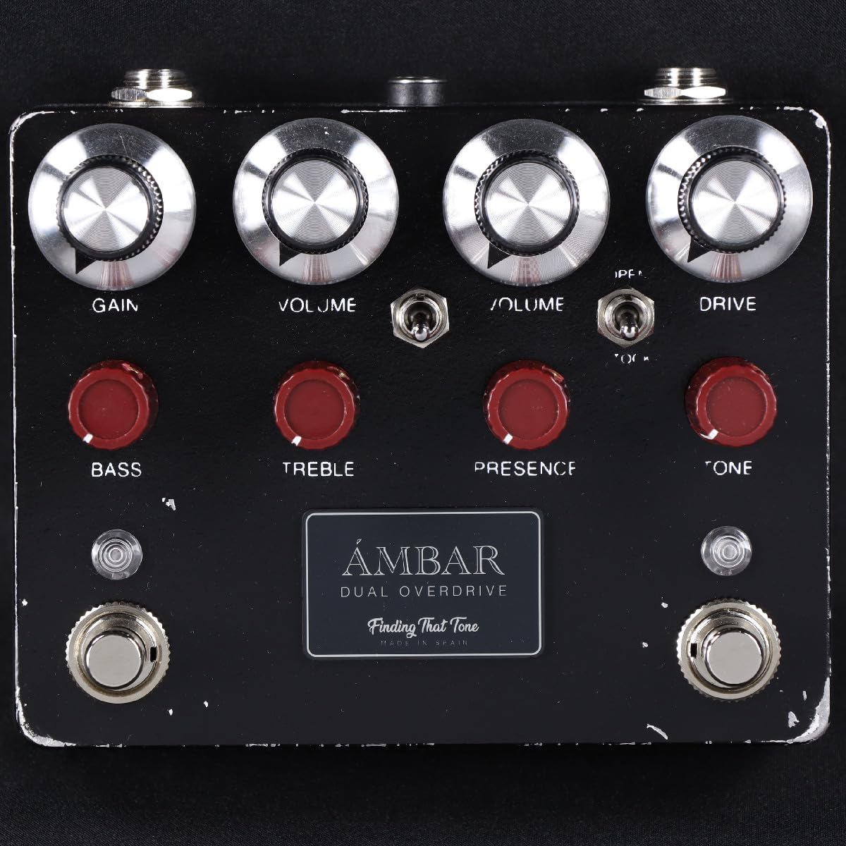 

Finding That Tone/AMBAR Custom Paint Relic Black Oxblood Knob Dual Overdrive чорний