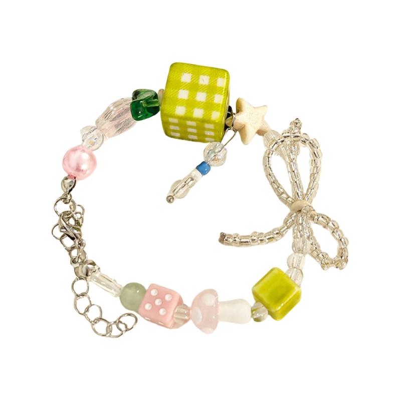 

Vibranting Candy Bead Bracelet with Bowknot Accent Accessory for Teens and Children Seeking Fashion and Individuality зелёный
