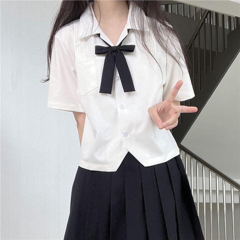 

Женская белая свободная рубашка в стиле колледж, универсальная - варианты с коротким и длинным рукавом M