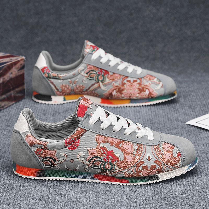 Men Casual Shoes New 2025 Men's Yellow Sneakers Fashion Graffiti Printed Fabric Men Sneakers Comfort Lightweight Flats Shoes