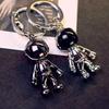 New Fashion 3D Astronaut Keychain Space Robot Spaceman Keychain Keyring Alloy Gift for Man Friend Creative Car Keychain Pendant