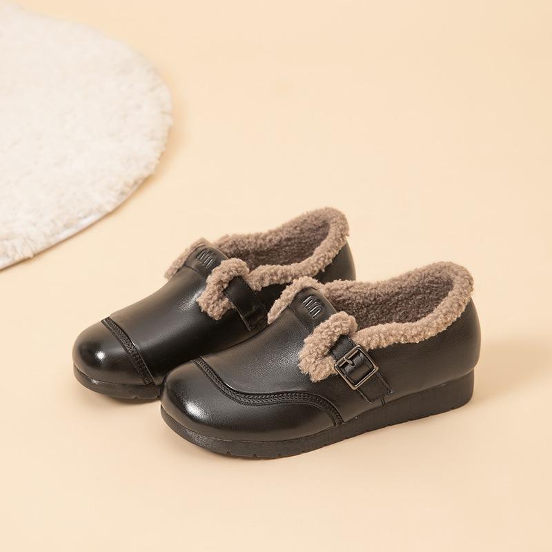 Leather wool shoes women wear casual lamb wool flat heel beef tendon sole middle-aged mother velvet cotton leather shoes in winter