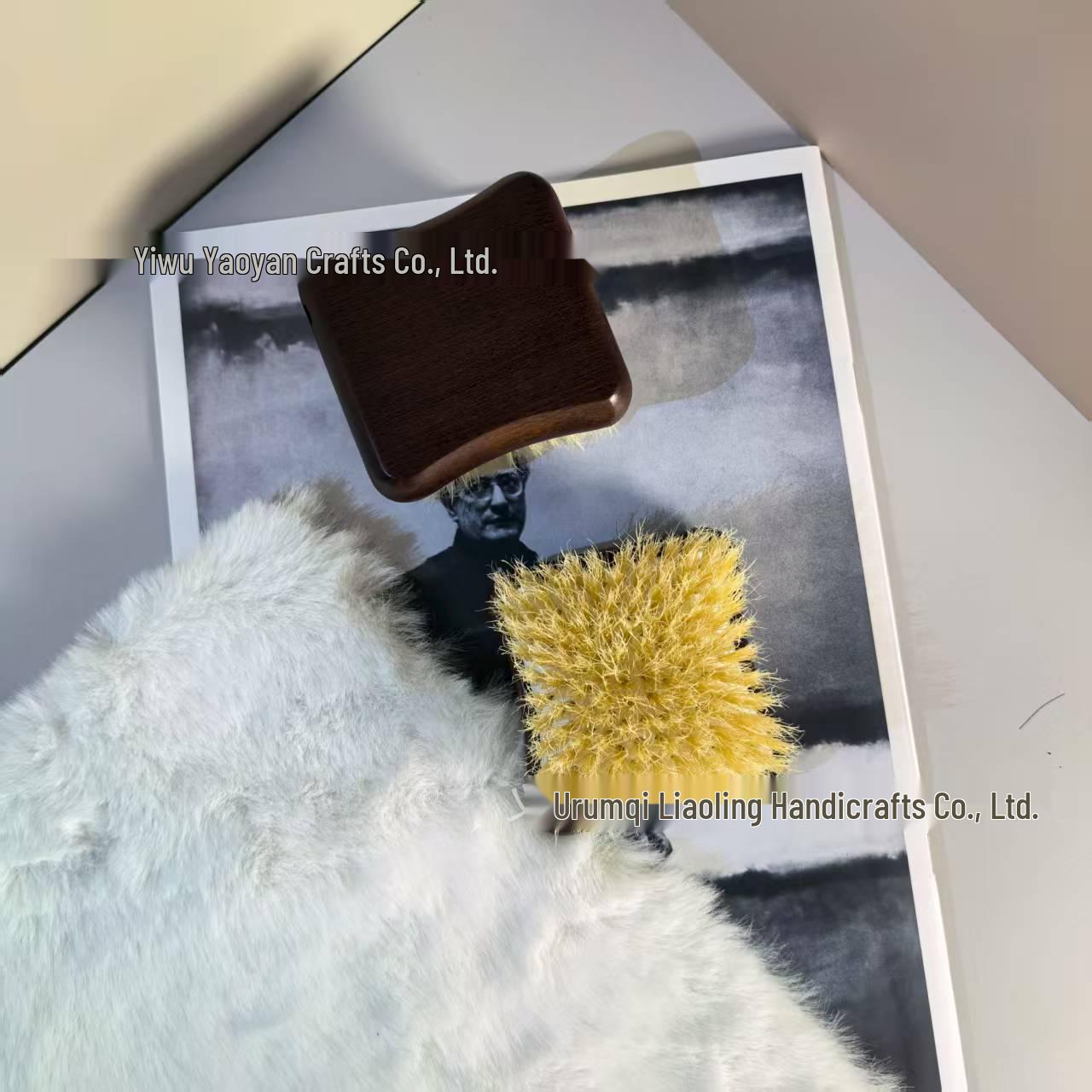 Ванная щетка Yu Jian с щетиной кабана - Древесина Утун, Мягкая щетина, Длинная ручка для мытья спины