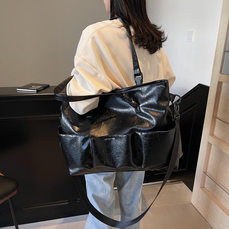Large-capacity bag women's autumn and winter new simple messenger bag casual fashion shoulder commuter tote bag