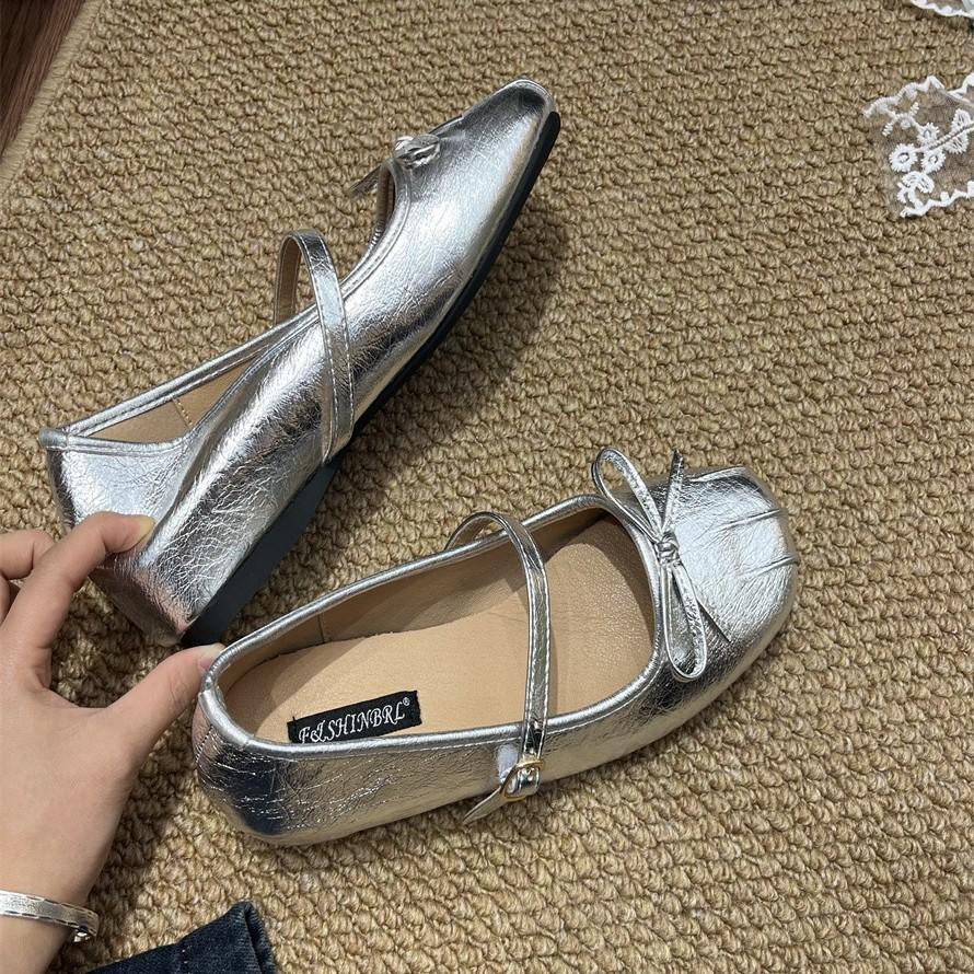 Französischer Feenstil rote Mary Jane Schuhe mit eckiger Spitze Mädchen Frühling 2025 neue Schleife flache Ballerinas