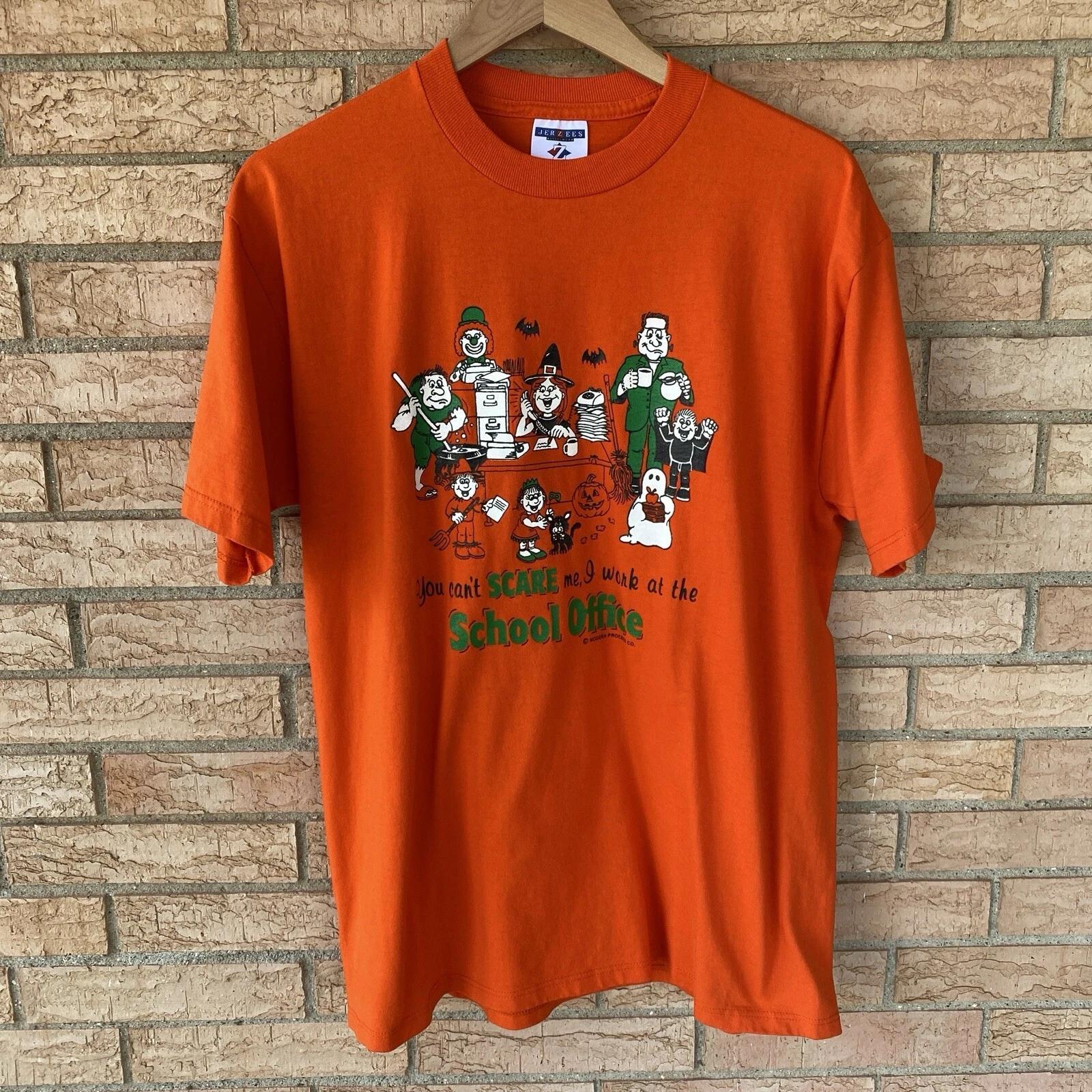 

Halloween T Shirt You Can t Scare Me I Work At The School Office size Large y2k M