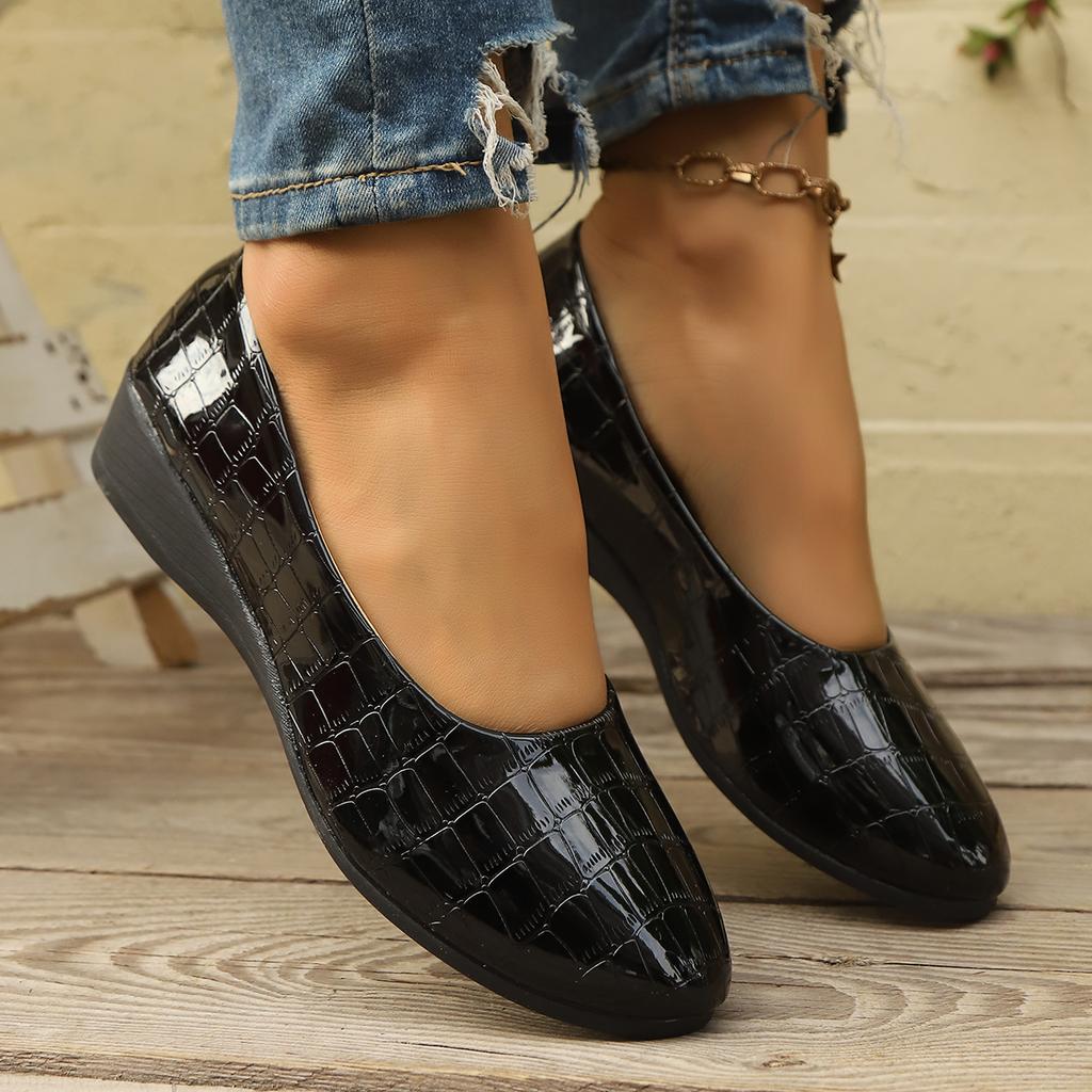 2025 new summer Women Lightweight Flats Ballet Shoes Round Toe Shallow Mouth Loafers Comfortable Sneakers Women Zapatos De Mujer