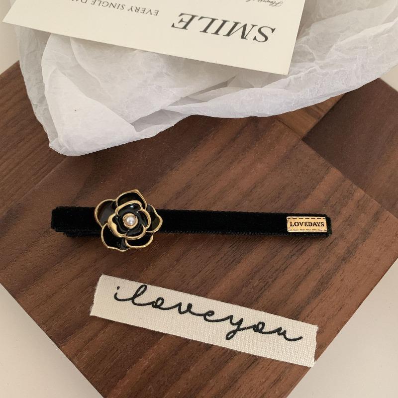 

1PC of black and white rhinestone camellia hair clip, flower bangs clip, duckbill hair accessory, holiday gift.