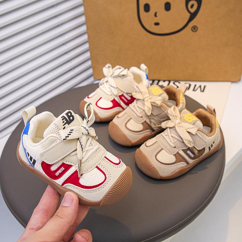 Baby Jungen Weichsohlen-Kleinkindschuhe 2025 Herbst neue Kinder-Sportschuhe Kinder-Freizeitschuhe Mode Mädchen Board-Schuhe