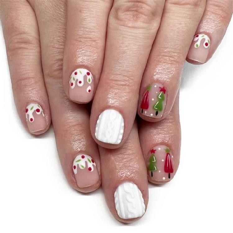 

Christmas Tree Artificial Nails Short Square False Nails Christmas Press On Nails Full Cover Stick on Nails for Women 1
