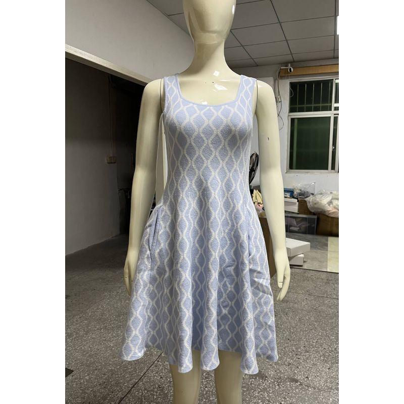 

Fashion New Arrival Contrast Color Water Ripple Knitting Dress Water Wave Striped Knitted Dress Blue M
