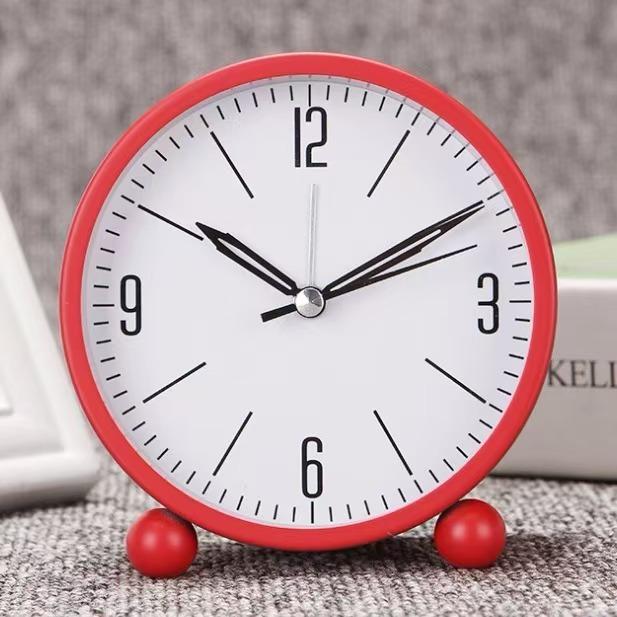 Metal Shell Alarm Clock Creative Student Bedside Silent Walking Clock Living Room Bedroom Place Stylish Desk Clock