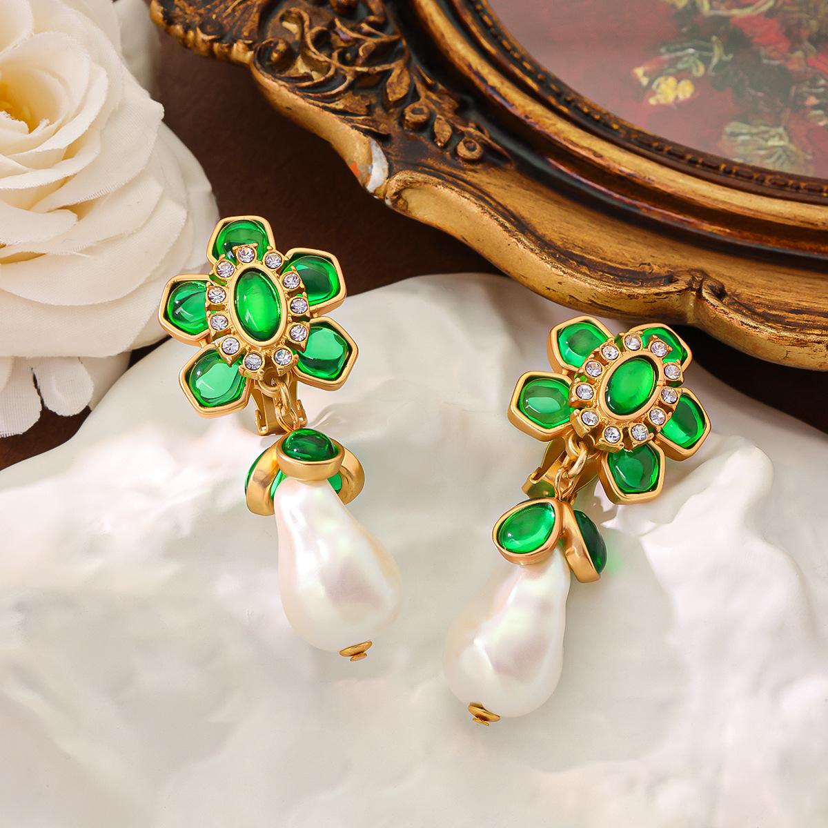 Винтажные ретро зеленые клипсы для ушей в стиле французского двора, преувеличенные, роскошные, элегантные серьги, подчеркивающие темперамент