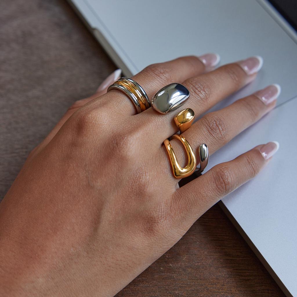 Yori Modern Minimalist 18K Gold PVD Plated Stainless Steel Ring for Women Popular Daily Classy Waterproof Jewelry Accessory