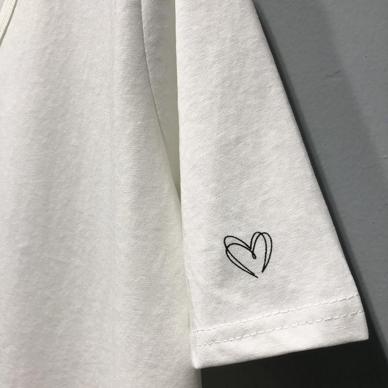 Plus Size Summer 2025 V-Neck Heart Short Sleeve Women's Loose Slimming T-Shirt