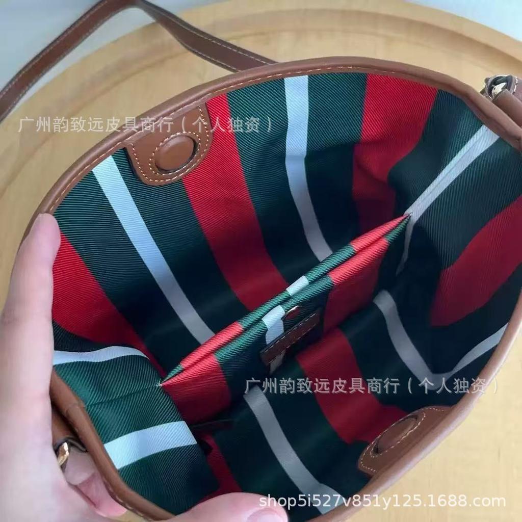 Niche light luxury ophidia inspired design, full of printed magnetic buckle single shoulder crossbody bucket bag simple