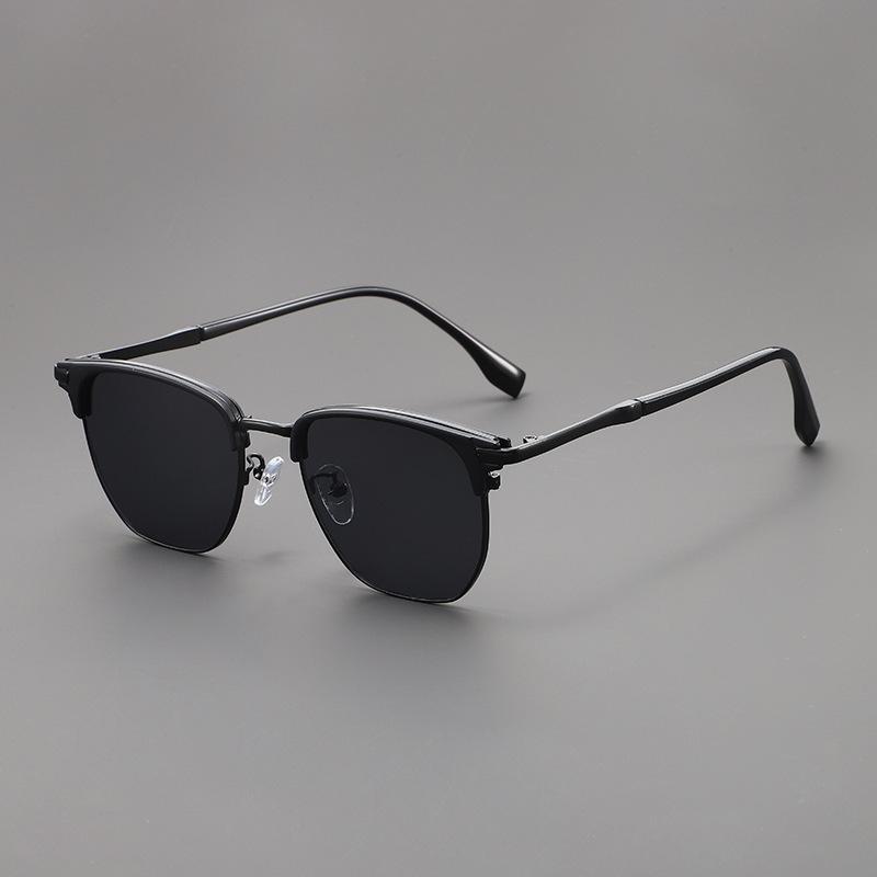 New Vintage Square Sunglasses Women Men Brand Metal Frame Sun Glasses Female Eyewear for Male Female Eyeglasses