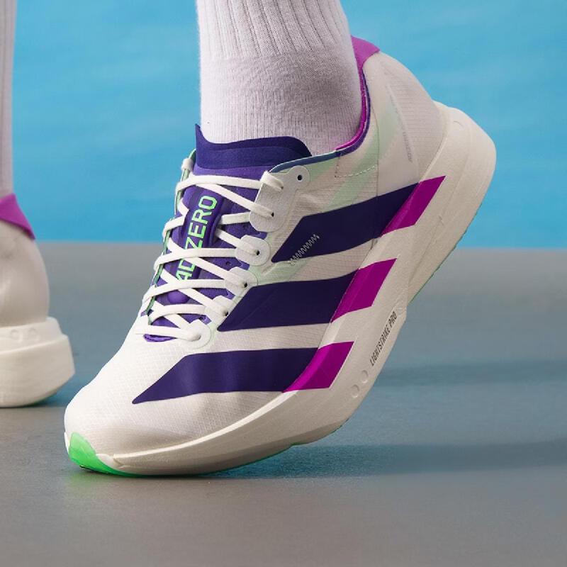 Мужские всесезонные беговые кроссовки Adidas JR1656 40.5