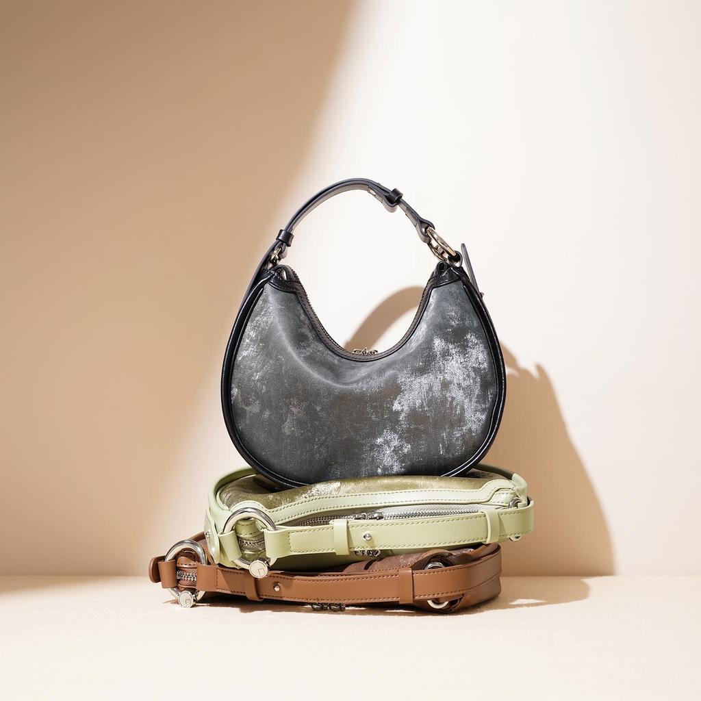 Crescent Crossbody Bag: 2025 Style, Versatile Small Women's Design, High-End Silk Satin Fashion.