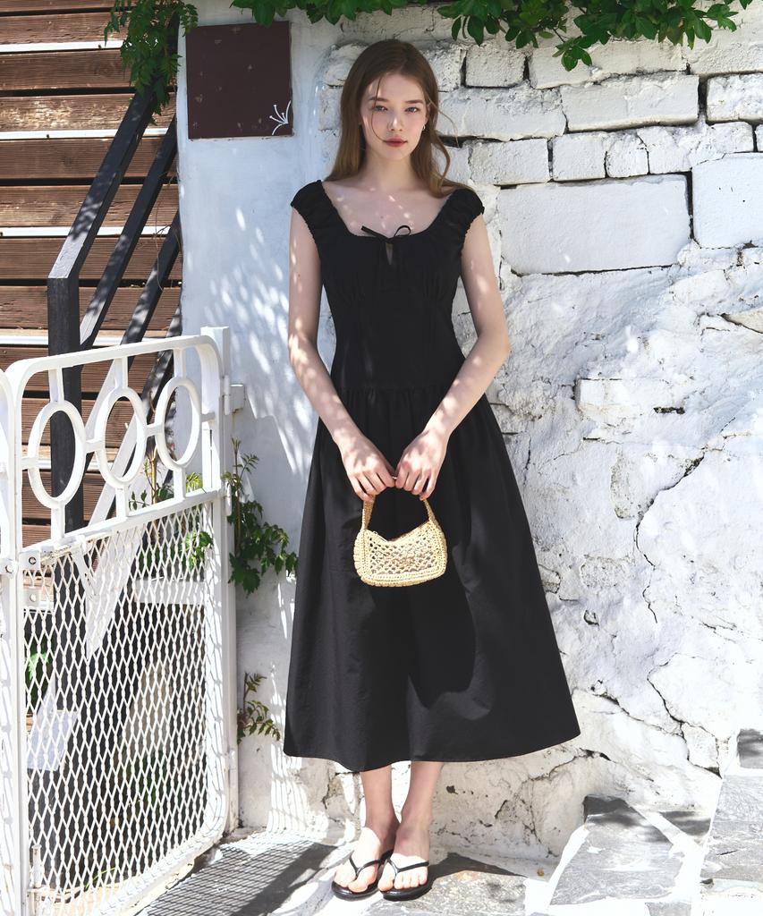 Deuloupisumeon Shirred Volume Sleeveless Dress [White]