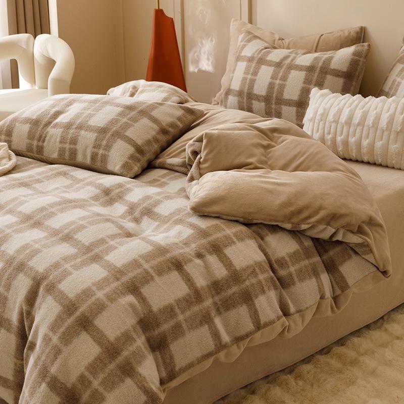 

High-Grade Gorgeous A Version 350G Dolly Cashmere B Version 230G Thermal Oxygen Fleece Four-Piece Set Thickened Milk Fleece Sheets 1.2 meters sheet 3pc