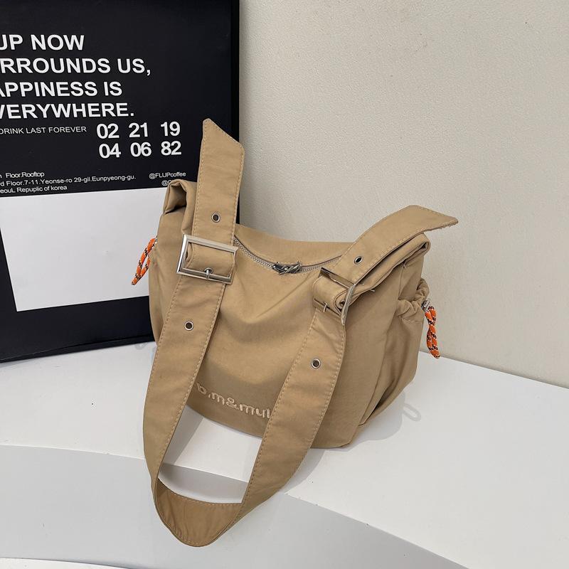 

Мода новый ленивый ветер 2025 большая вместимость сумка-пельмень универсальная на плечо сумка-мессенджер женская сумка