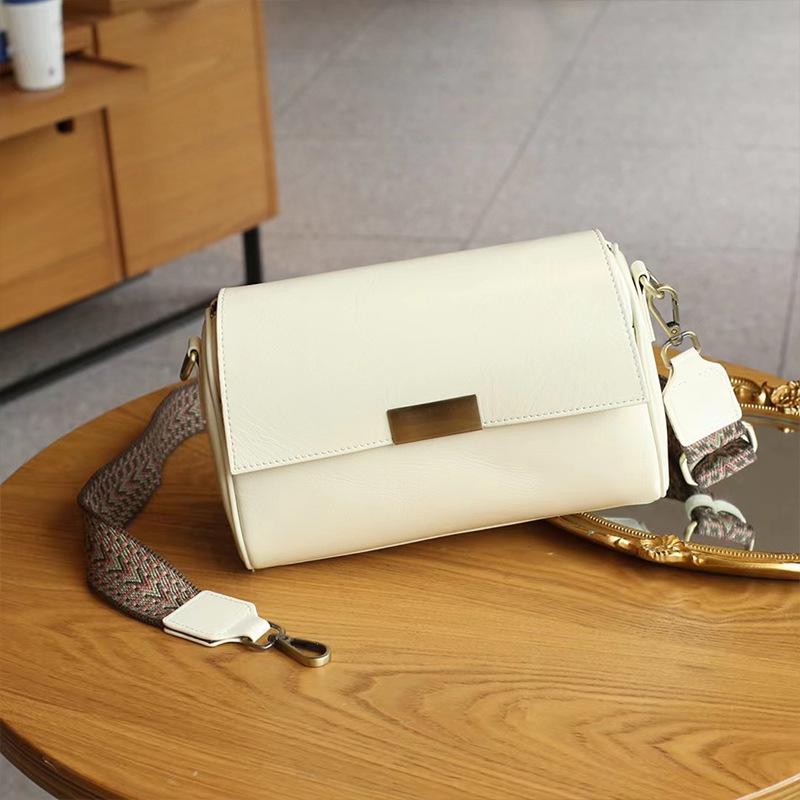 

Сумка Crossbody 24*17*10 білий