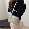New Niche Design Personalized Trendy One-shoulder Crossbody Bag Niche Design Beautiful Casual Handbag Small Square Bag