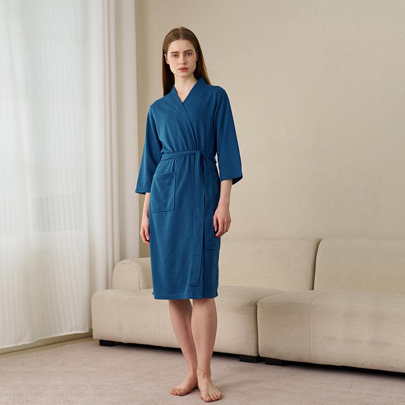 Women's Plus Size Quick-Dry Black Waffle Bathrobe with Three-Quarter Sleeves - Summer Thin
