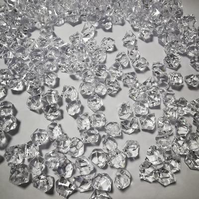 100Pcs 11*14mm Crushed Diamond Ice Crystal Clear Plastic Rocks Fake Diamonds Clear Acrylic Gems for Decor Photography Prop