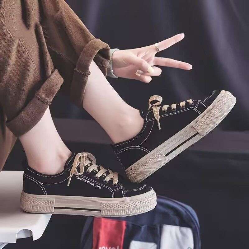 2025 summer casual versatile little white shoes black big head shoes autumn platform breathable board shoes large canvas shoes women