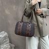 Premium style home portable messenger bag women's 2025 new fashion niche design shoulder bag