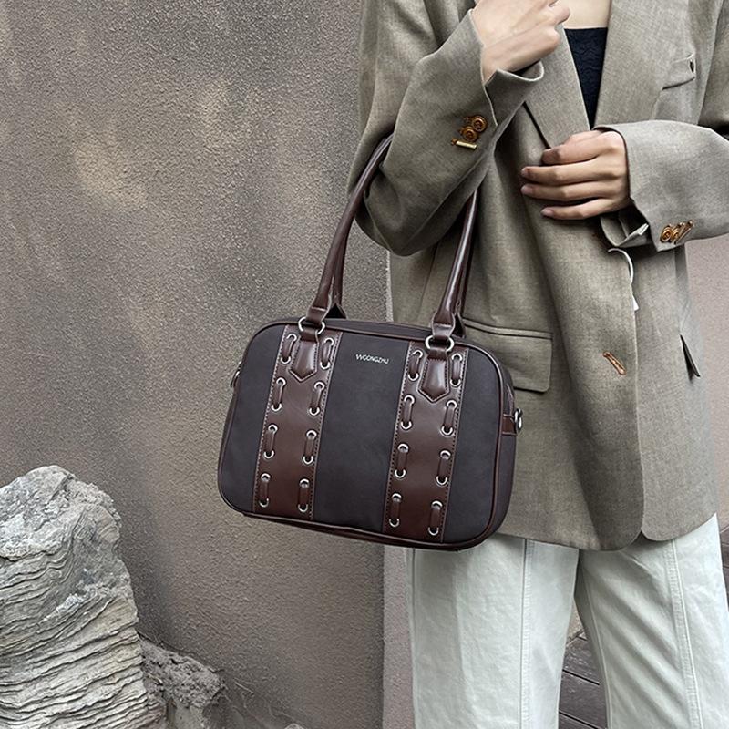 Premium style home portable messenger bag women's 2025 new fashion niche design shoulder bag
